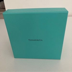 TIFFANY & CO. Authentic empty box